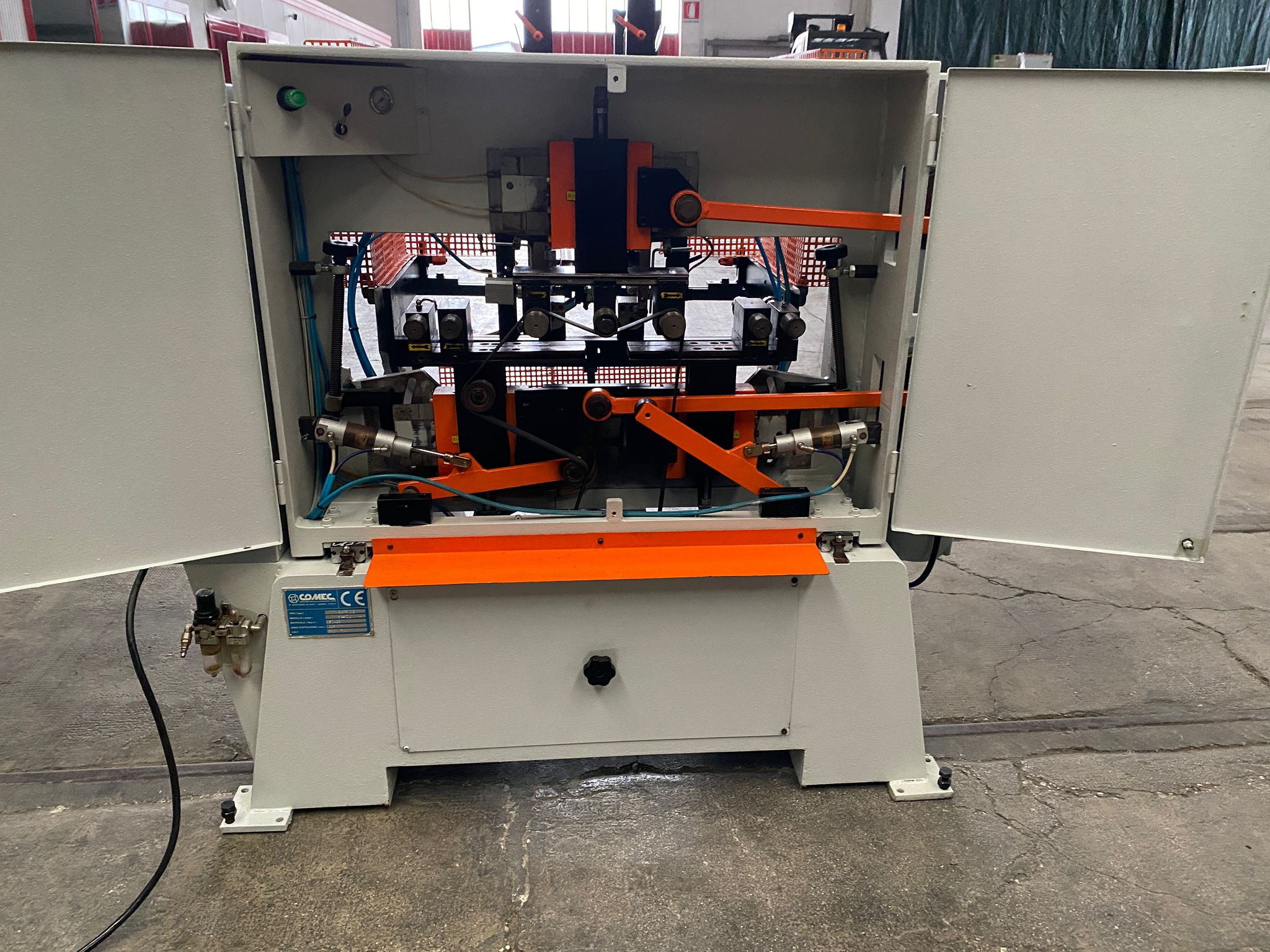Ricondizionato 1995 Comec MMO/5-CL+CA Mortasatrice orizzontale a doppia oscillazione, con 7 mandrini