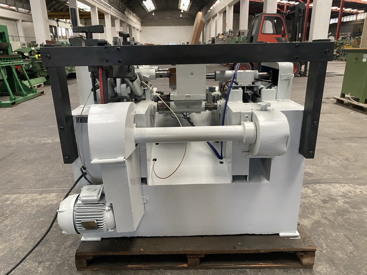 Usato Mortasatrice per sedili di sedie tipo Old America o similari