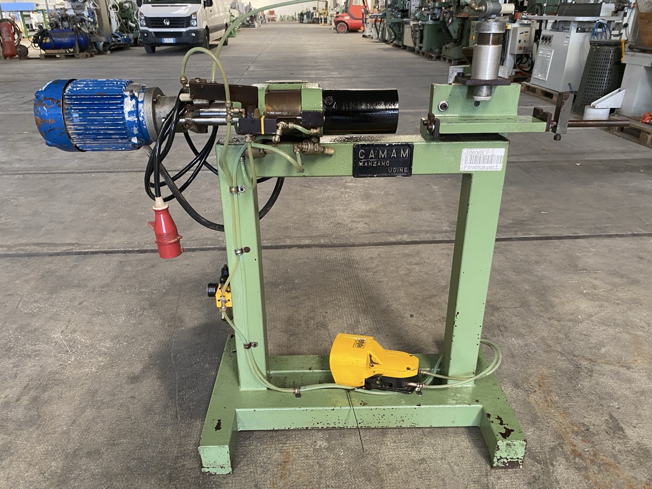 Usato Foratrice regolabile per teste di elementi