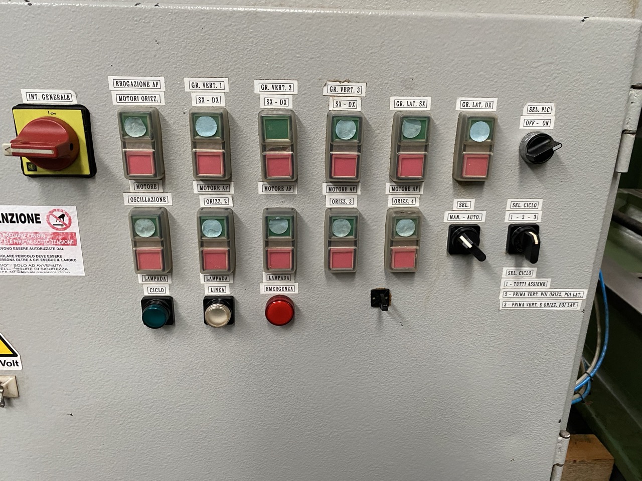 Usato 1999 Comec FMMOV-100/AF Mortasatrice a 2 banchi con caricatore automatico