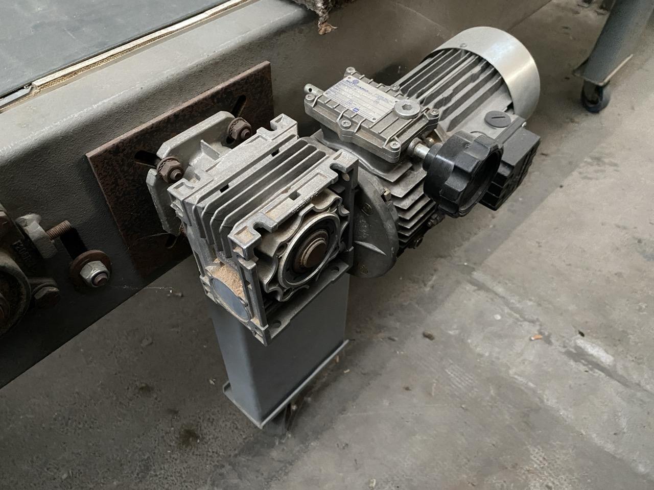 Usato Nastro trasportatore motorizzato cm. 240x100