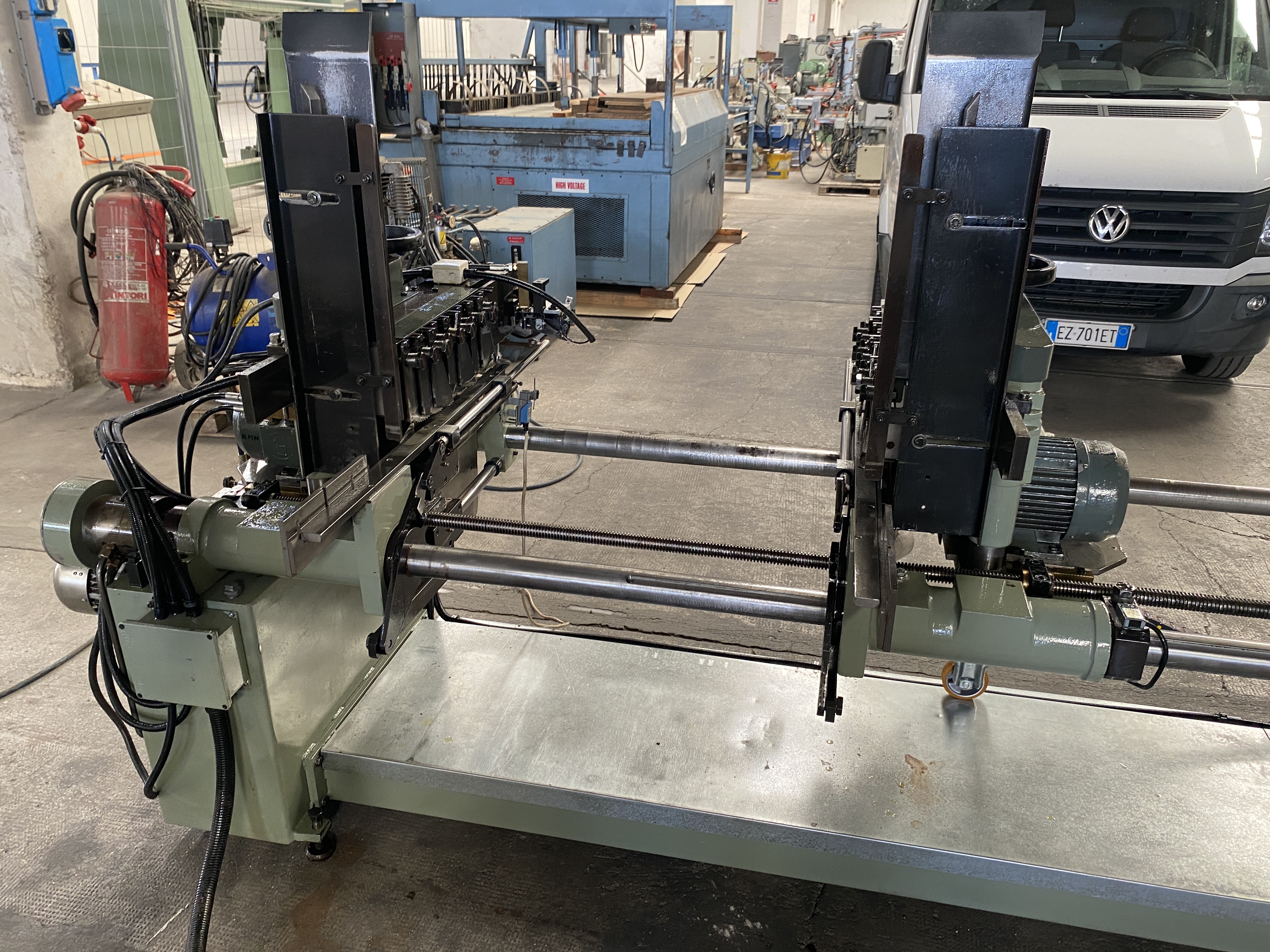 Usato Friulmac Dual Feed Troncatore e Caricatore idraulico per Scorniciatrice, lunghezza max 3500mm