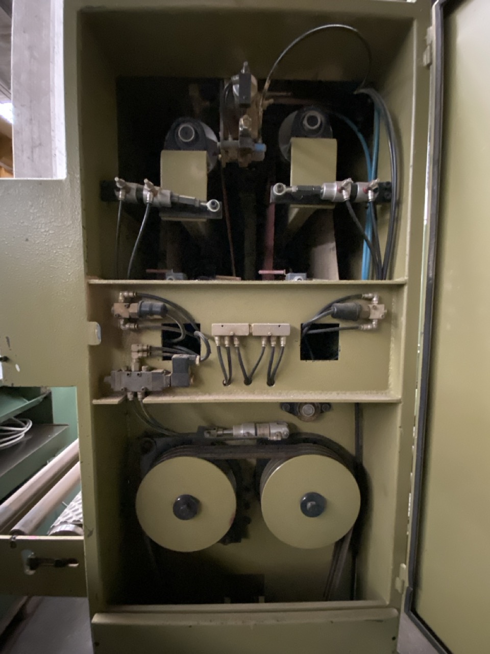 Usato Unoduemila CM100 Levigatrice Calibratrice rullo + rullo, tappeto da mm. 1000, usata