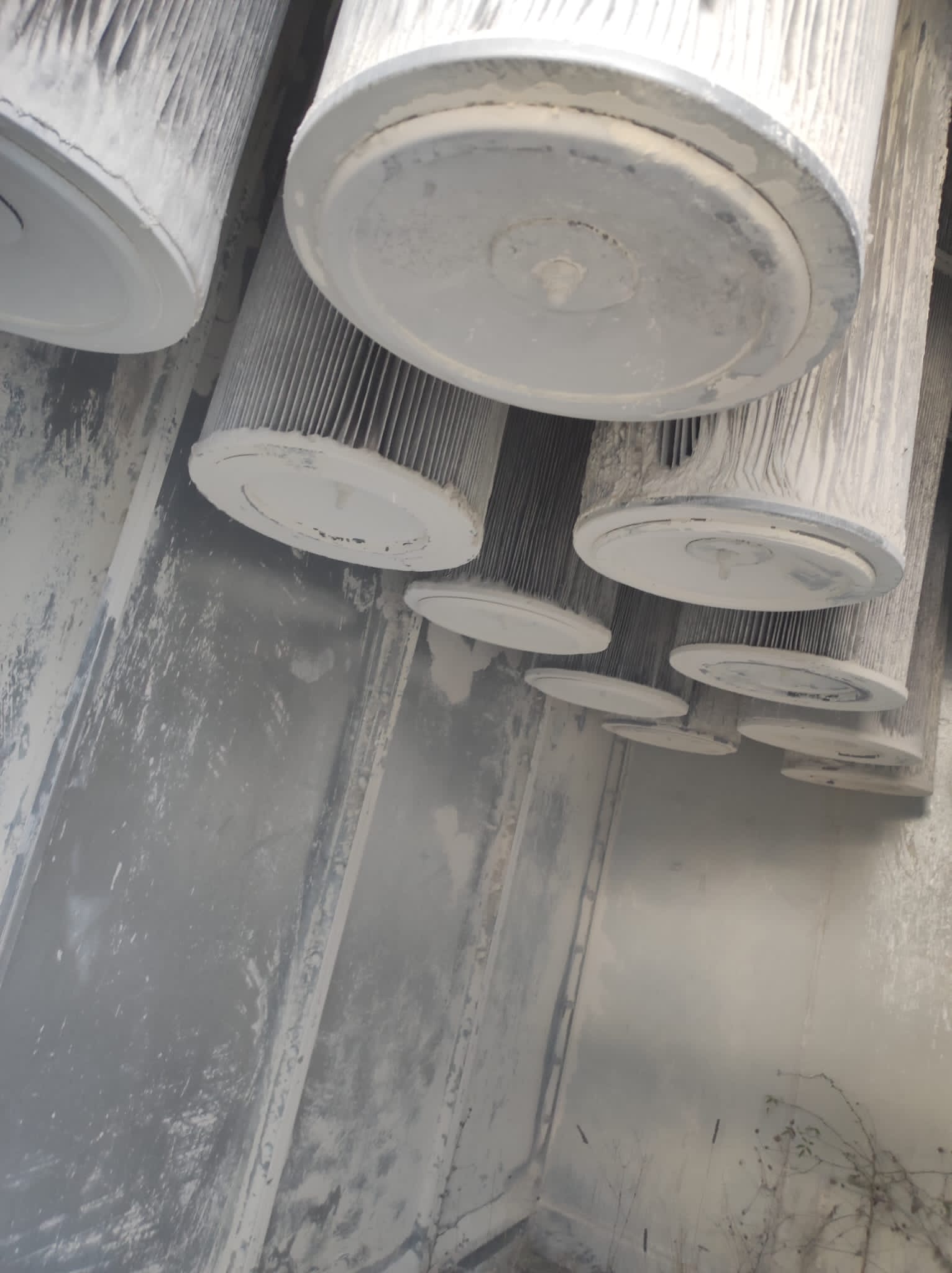 Usato Sottostazione filtrante per polveri di carteggio, marca CM, modello AIRJET 36 Cartucce