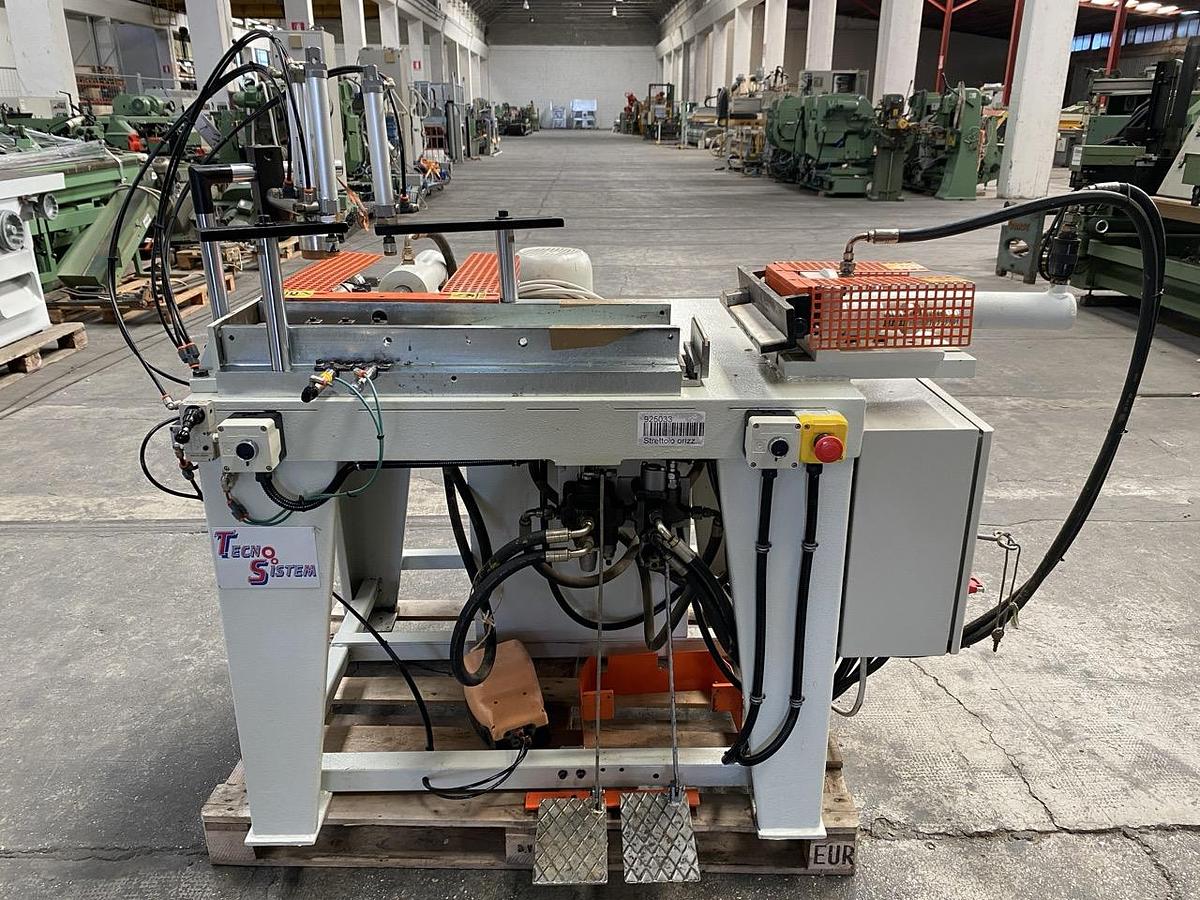 Usato Tecno System Strettoio orizzontale idraulico