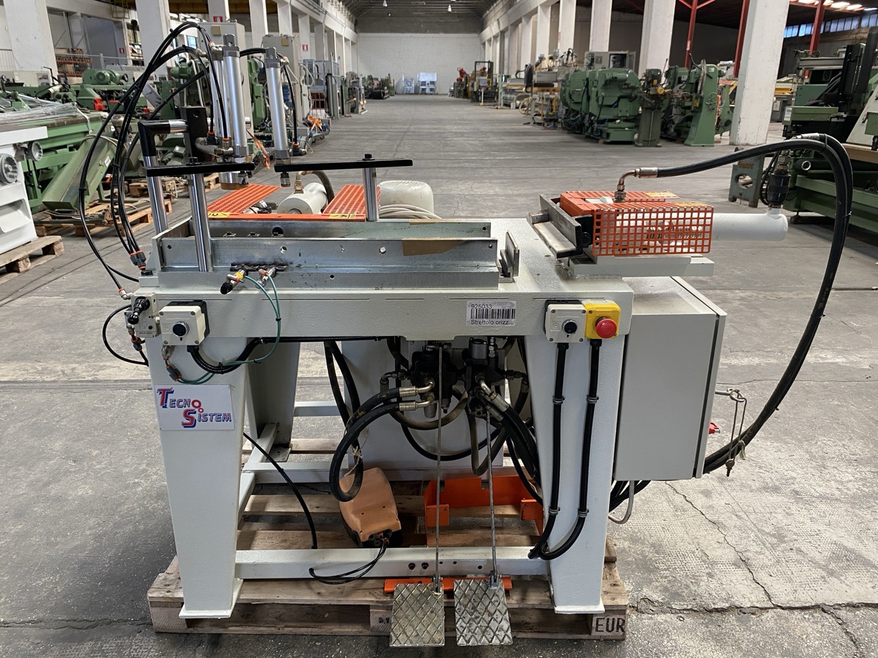 Usato Tecno System Strettoio orizzontale idraulico