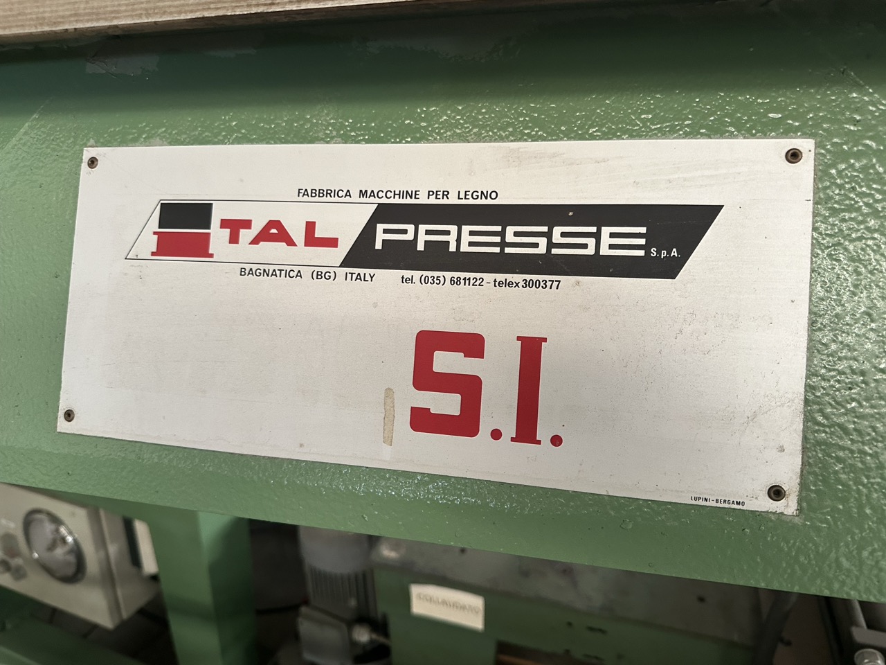 Usato Italpresse Strettoio idraulico per serramenti