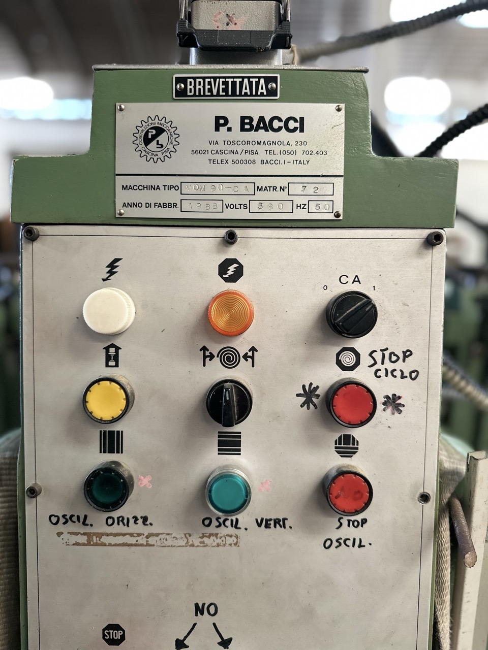Usato Bacci MOM 90-C A Mortasatrice doppia, orizzontale e verticale, automatica, con caricatore.