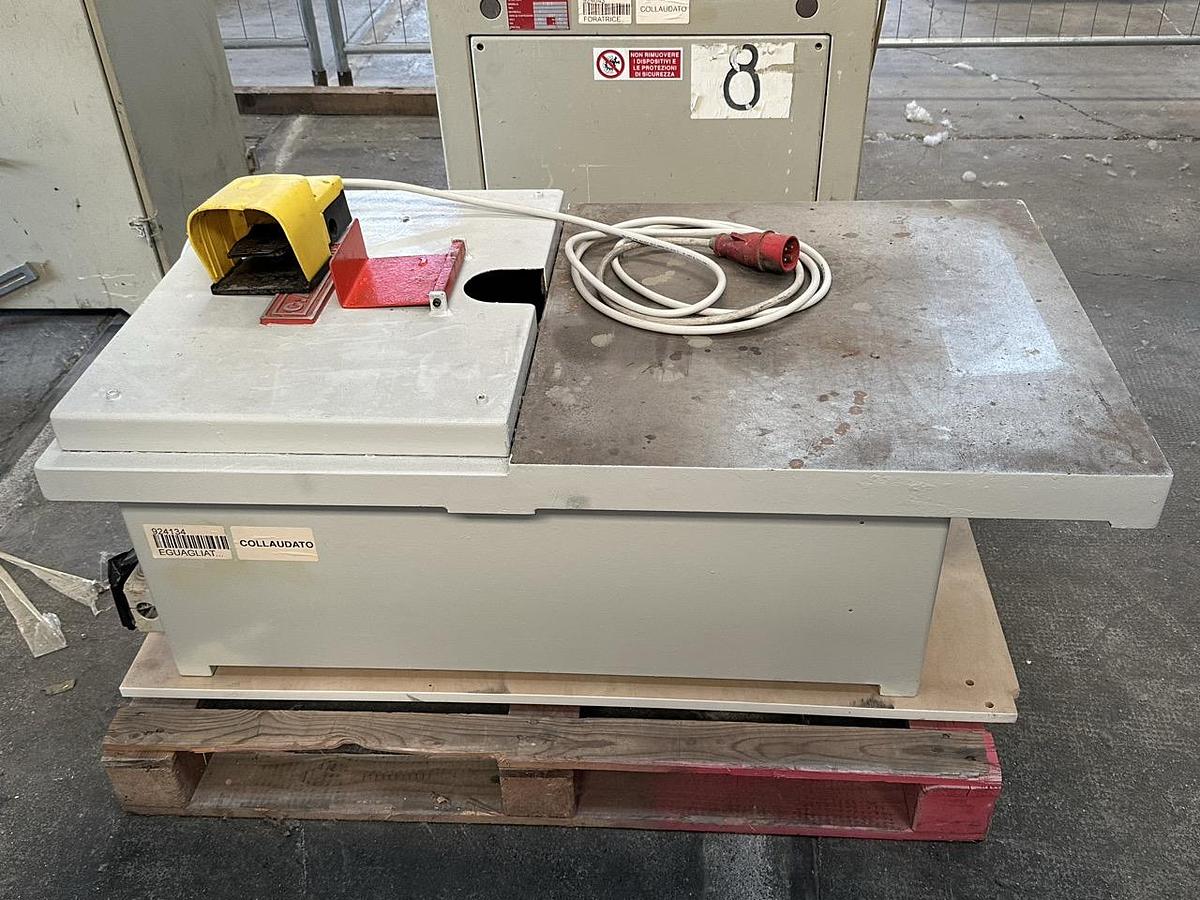 Usato Uguagliatrice marca Camam