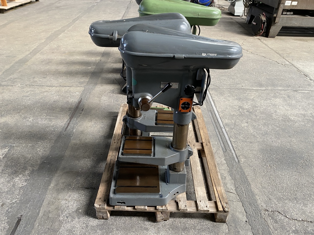 Usato Stock di Trapani a colonna senza motore