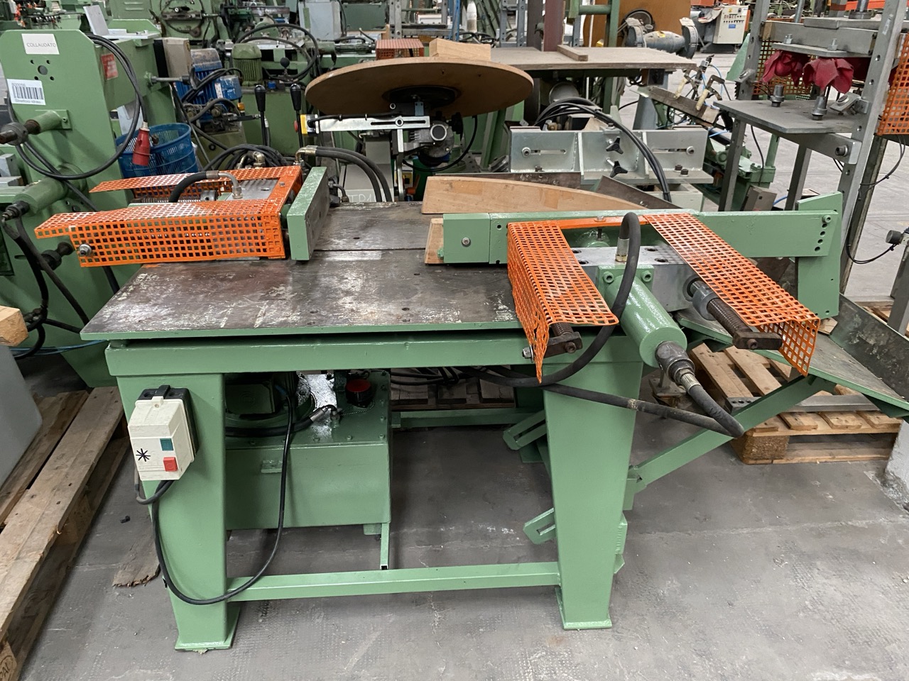 Usato Strettoio idraulico inclinabile