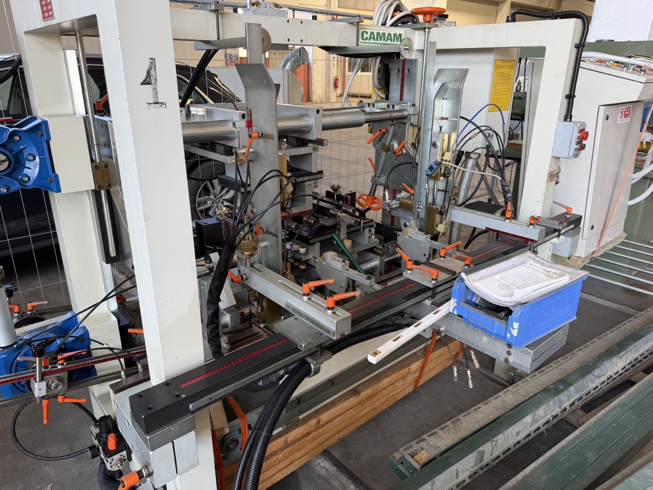 Usato 1995 Camam MO/30/6A/CR-PLC Mortasatrice automatica orizzontale