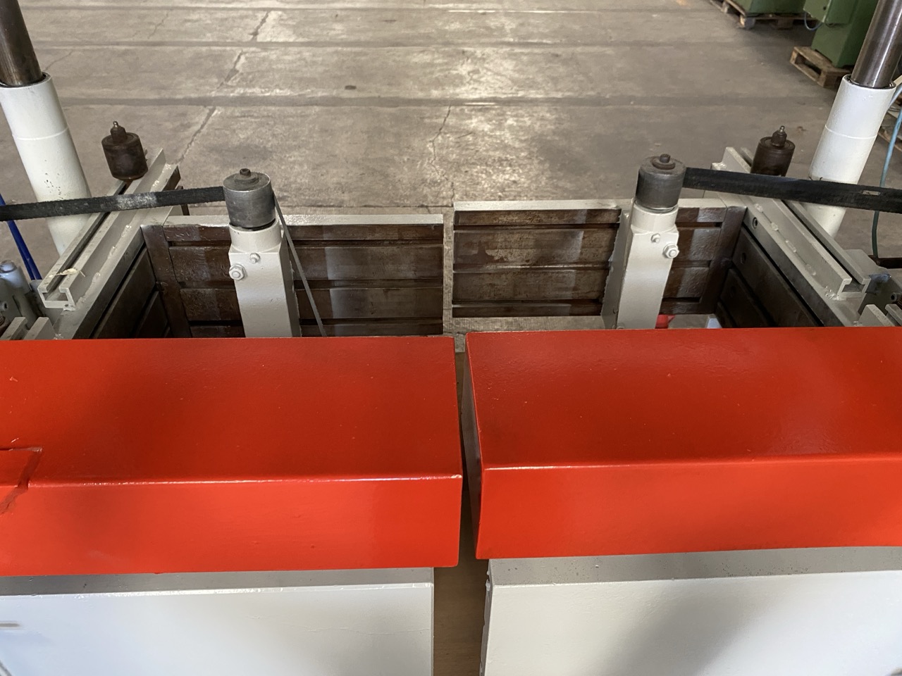 Usato Foratrice verticale a 4 mandrini regolabili, marca Camam