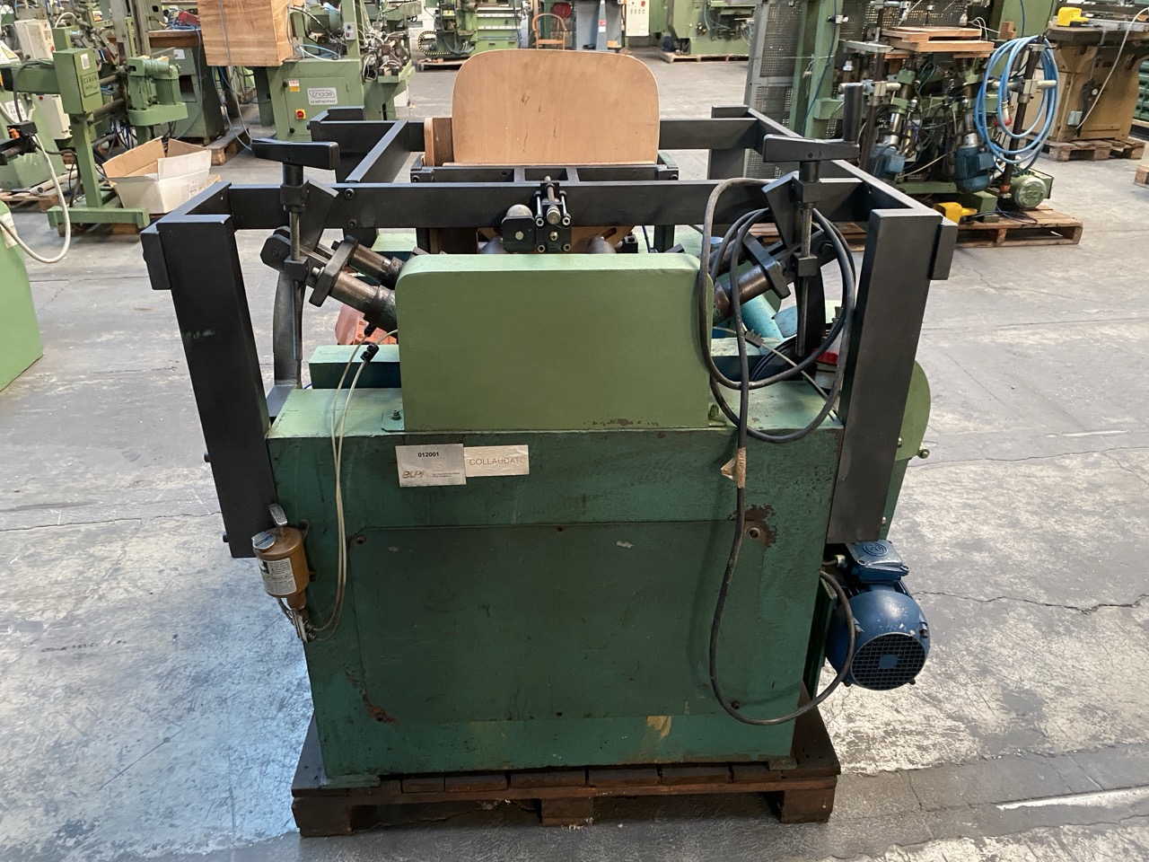 Usato Mortasatrice doppia orizzontale per sedili tipo "Old America" e simili, usata.