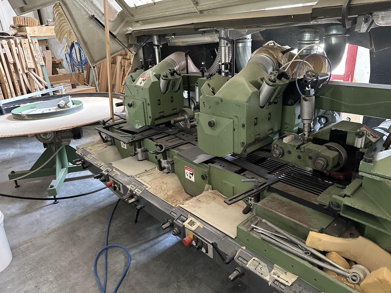 Usato Impianto completo 1994 Weinig U23 + Friulmac FN3 + giostra convogliatrice + nastro di ritorno + accessori