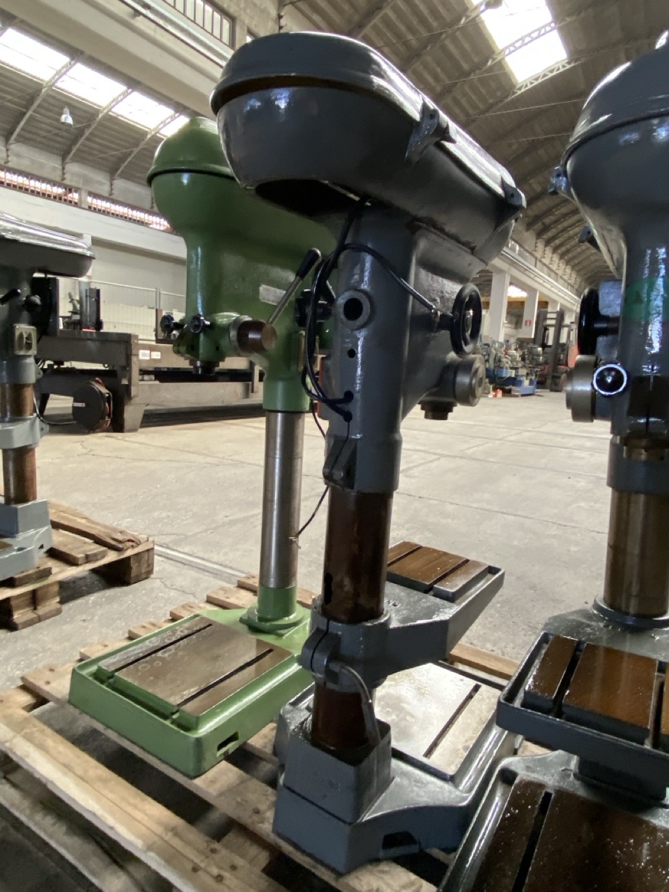 Usato Stock di Trapani a colonna senza motore