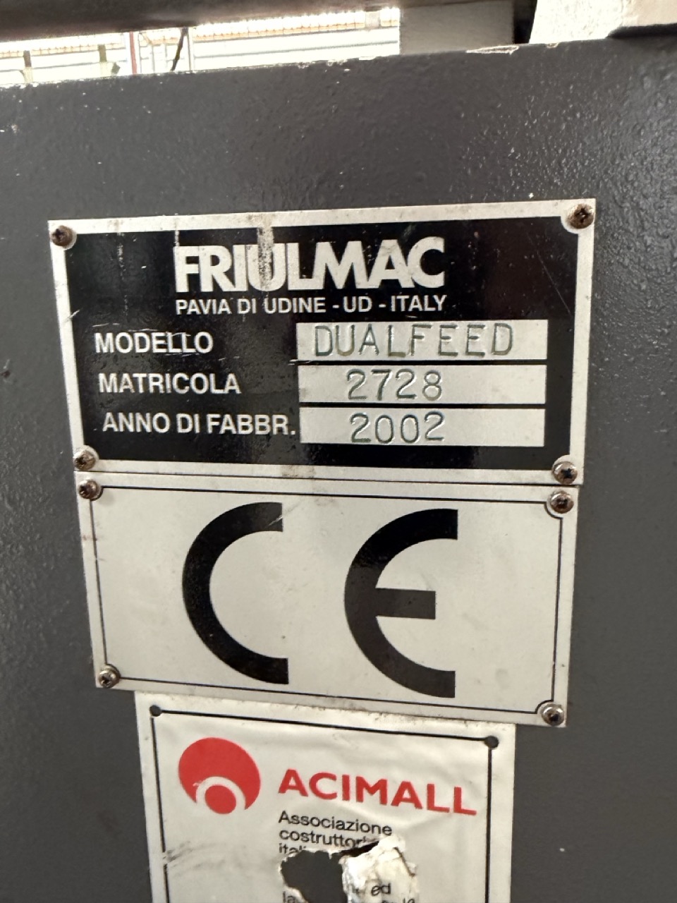 Usato 2002 Friulmac DUALFEED Troncatore - Caricatore per Scorniciatrice idraulico, automatico, con regolazione misure elettronica.