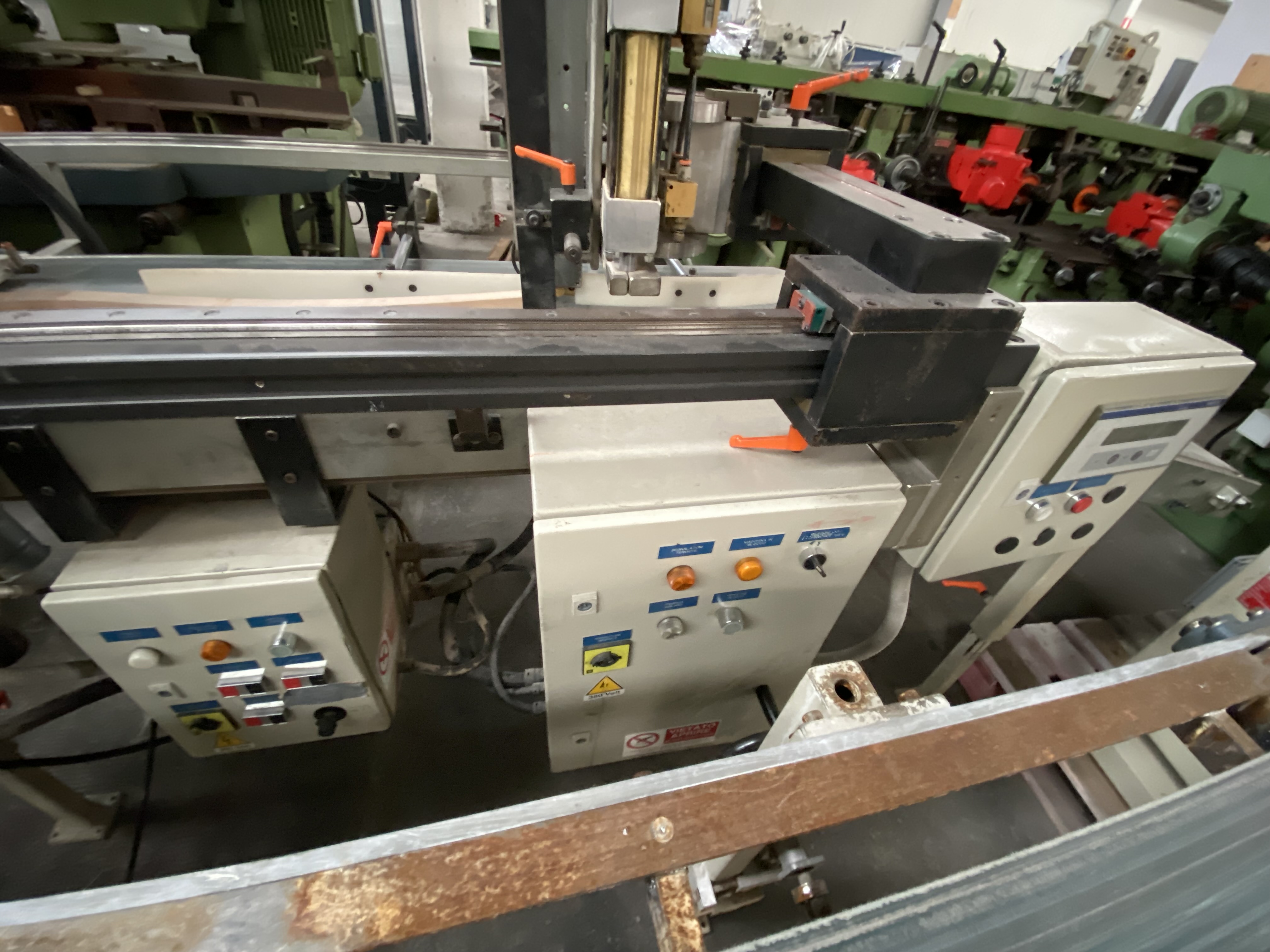 Usato Camam LEC200/AV (modificata) con nastro di introduzione e caricatore