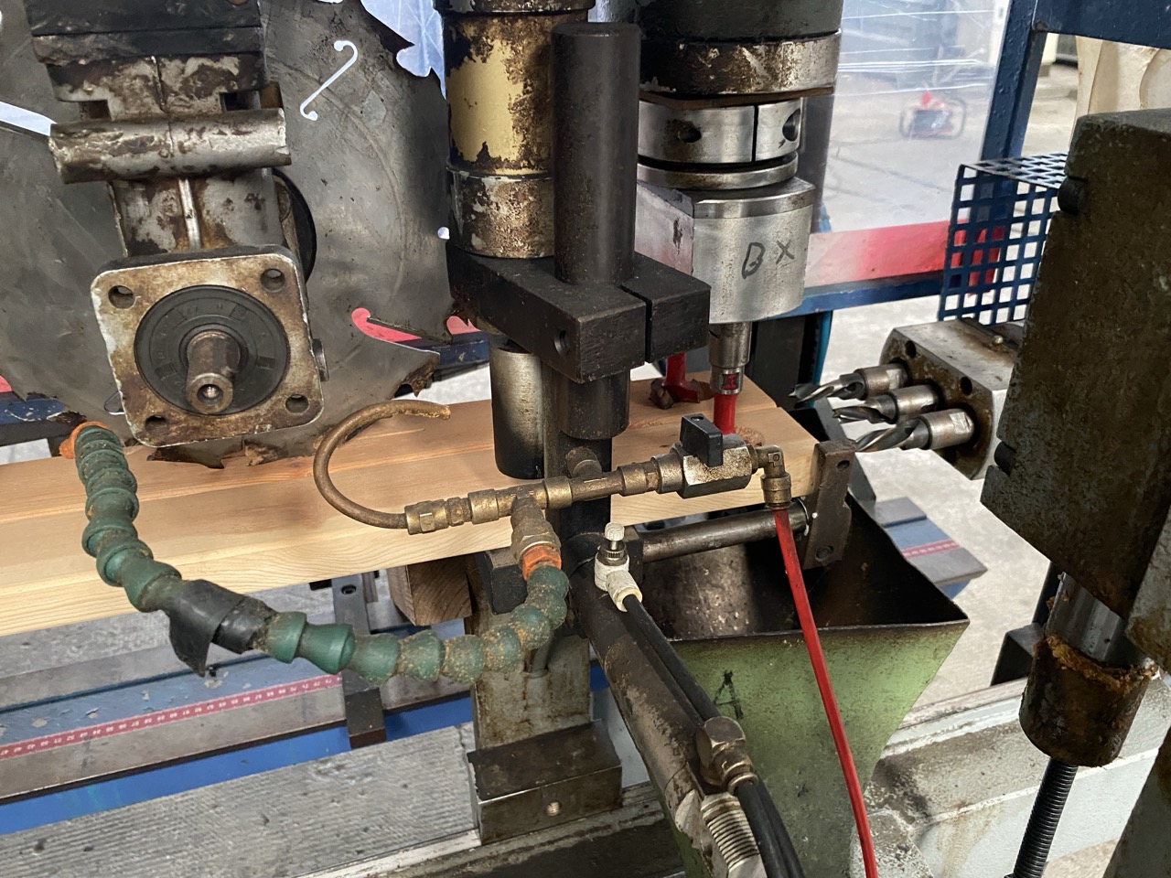 Usato Comec FM/OV2000 CAF Foratrice orizzontale e verticale con gruppi seghe verticali