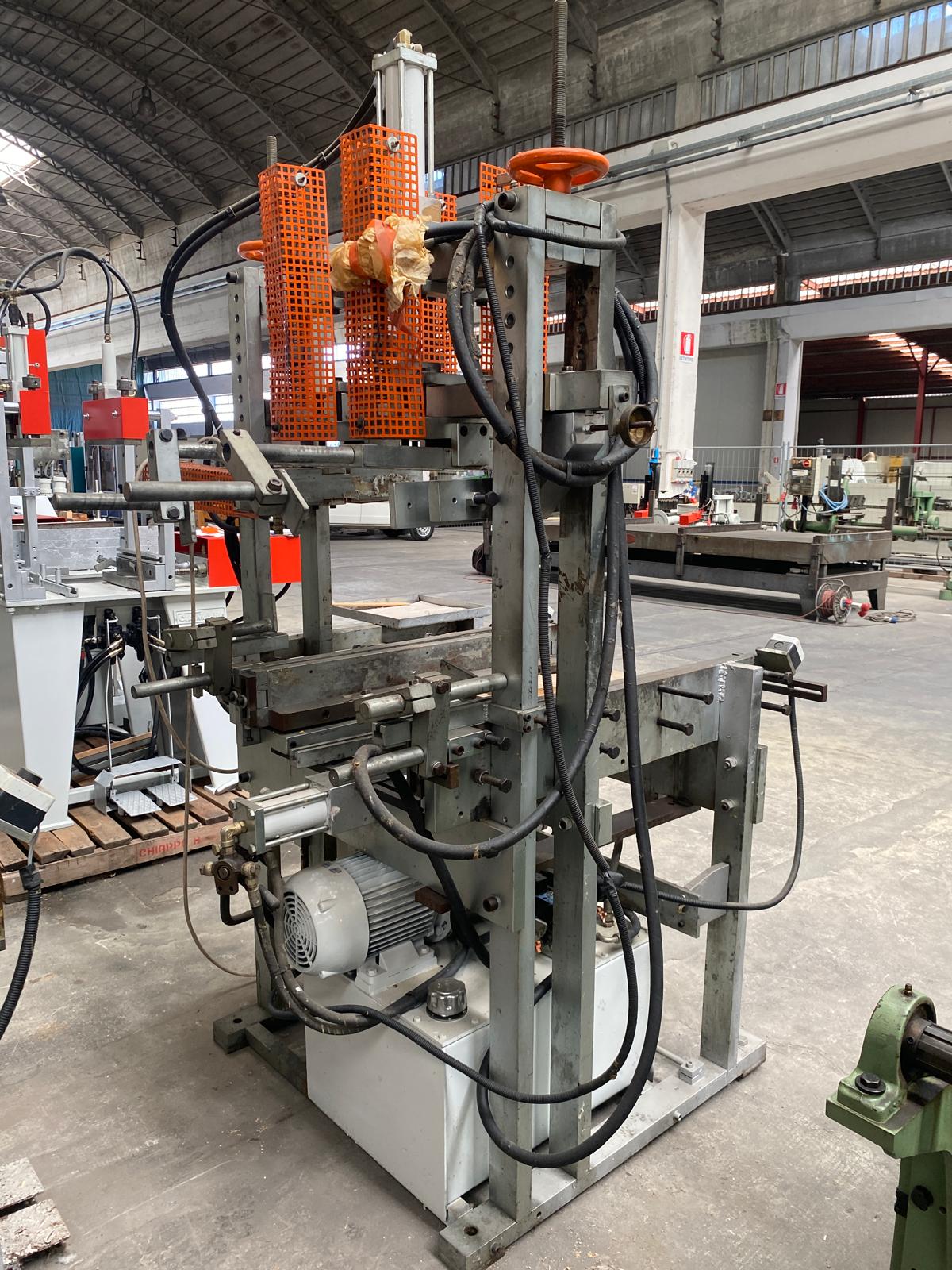 Usato Camam SI/PM Coppia di Strettoi premontaggio per sedie