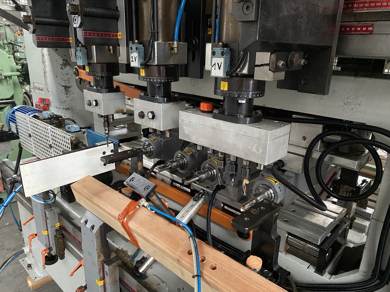 Usato 1999 Comec FMMOV-100/AF Mortasatrice a 2 banchi con caricatore automatico