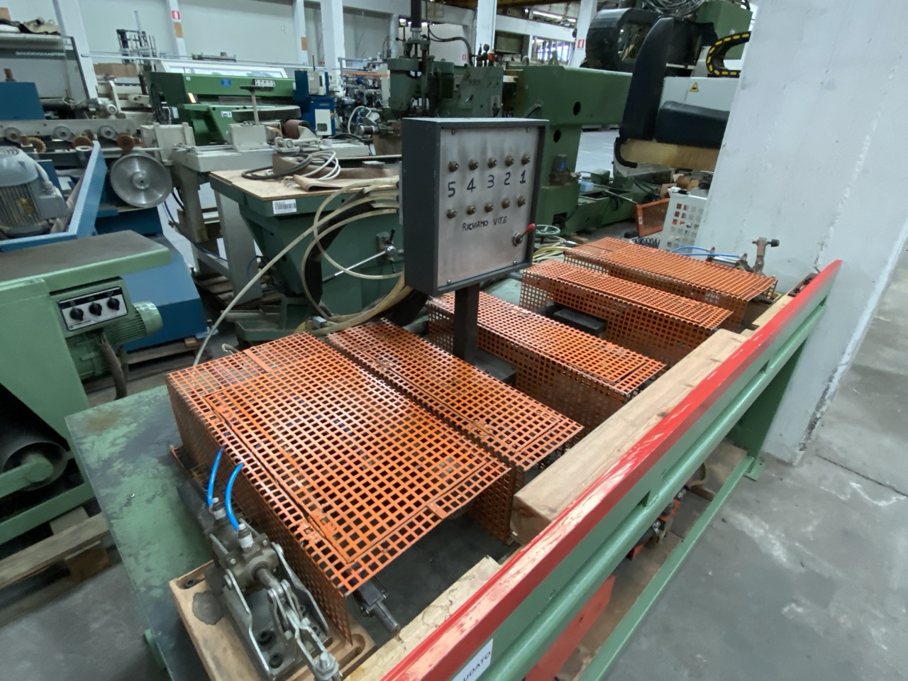 Usato Zucchelli Banco con Avvitatori multipli Zucchelli