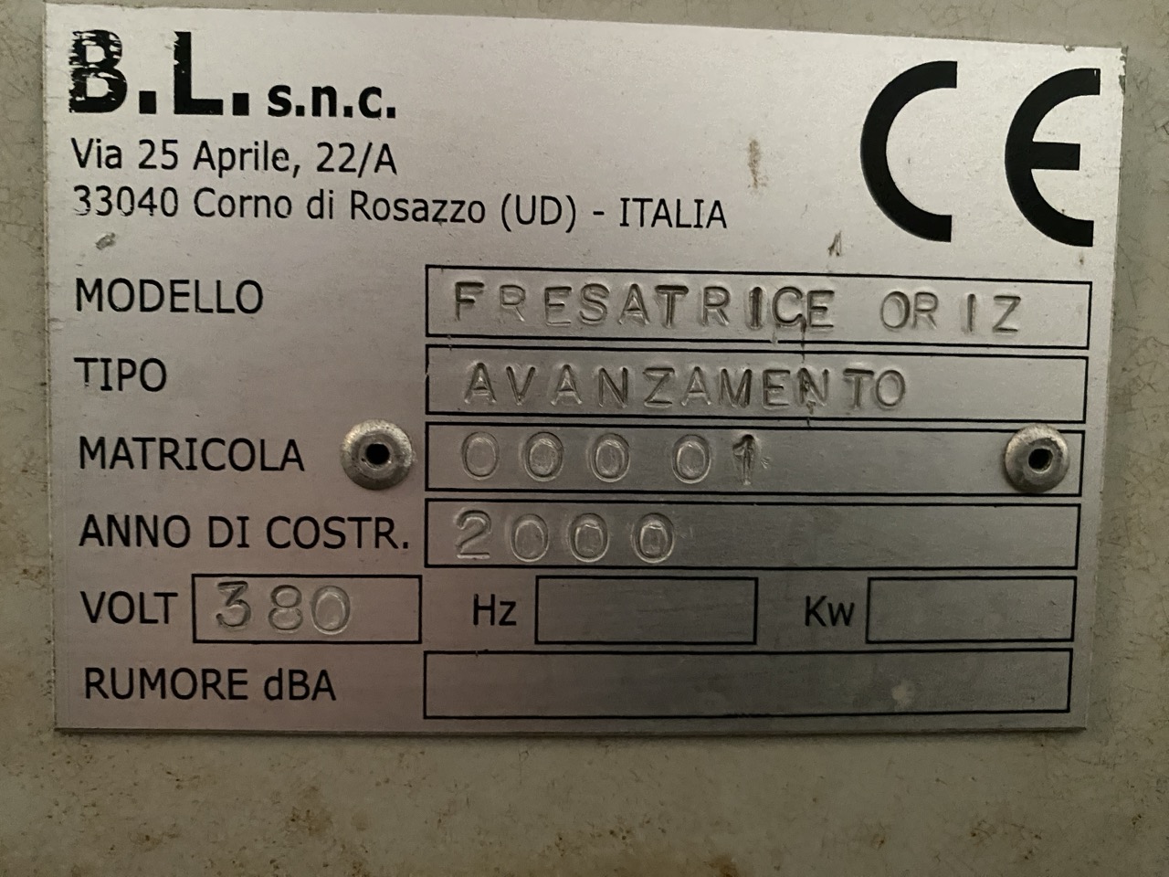 Usato 2000 BL Fresatrice con avanzamento