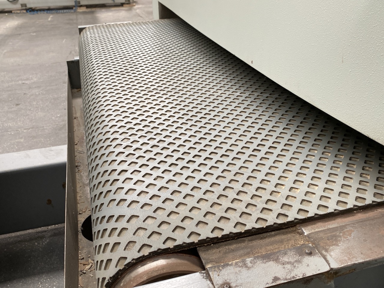 Usato 1999 Costa CCC CCC 1350 Linea di calibratura a 3 rulli superiori e 3 rulli inferiori, larghezza tappeto mm. 1350