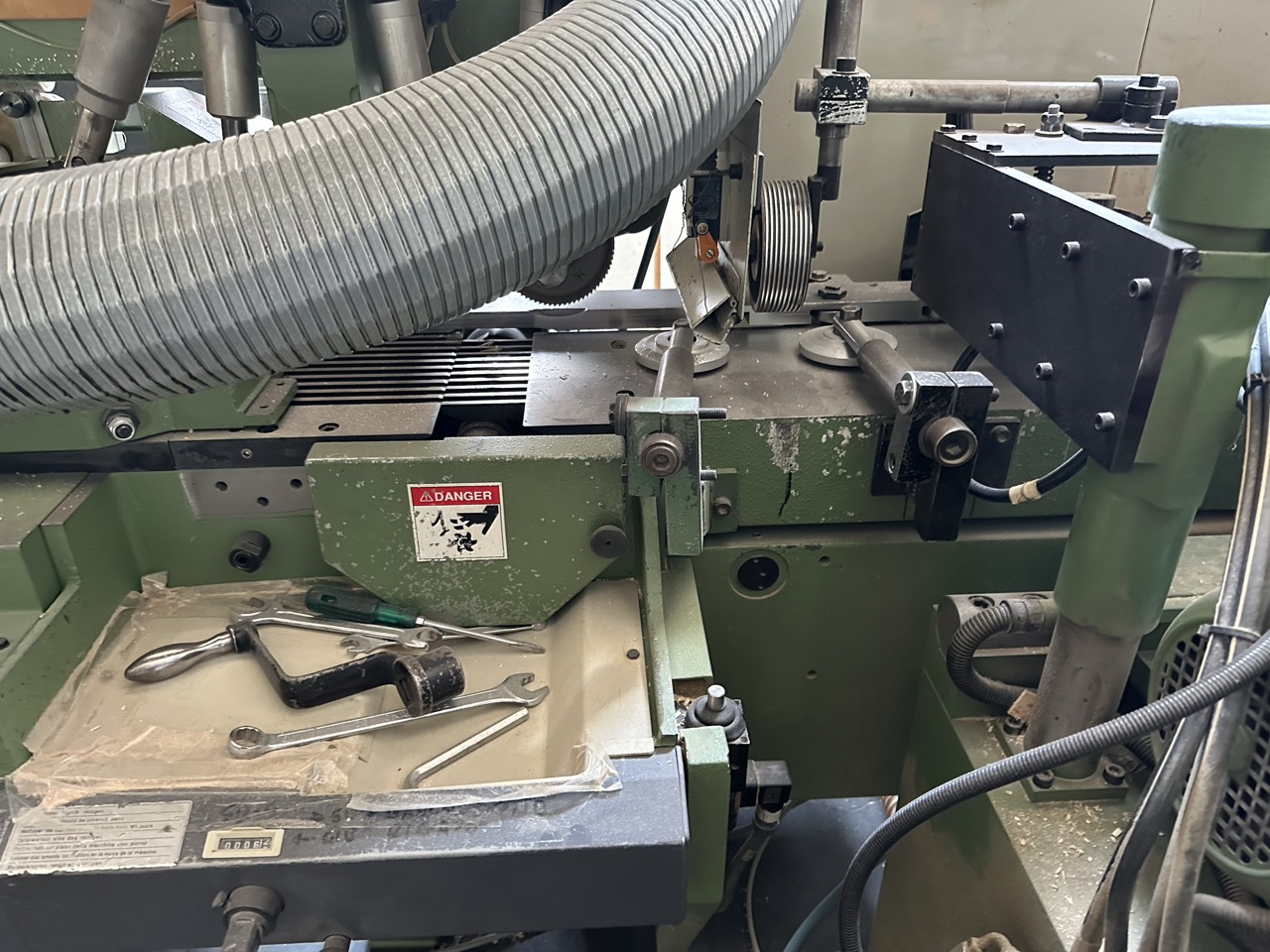 Usato Impianto completo 1994 Weinig U23 + Friulmac FN3 + giostra convogliatrice + nastro di ritorno + accessori