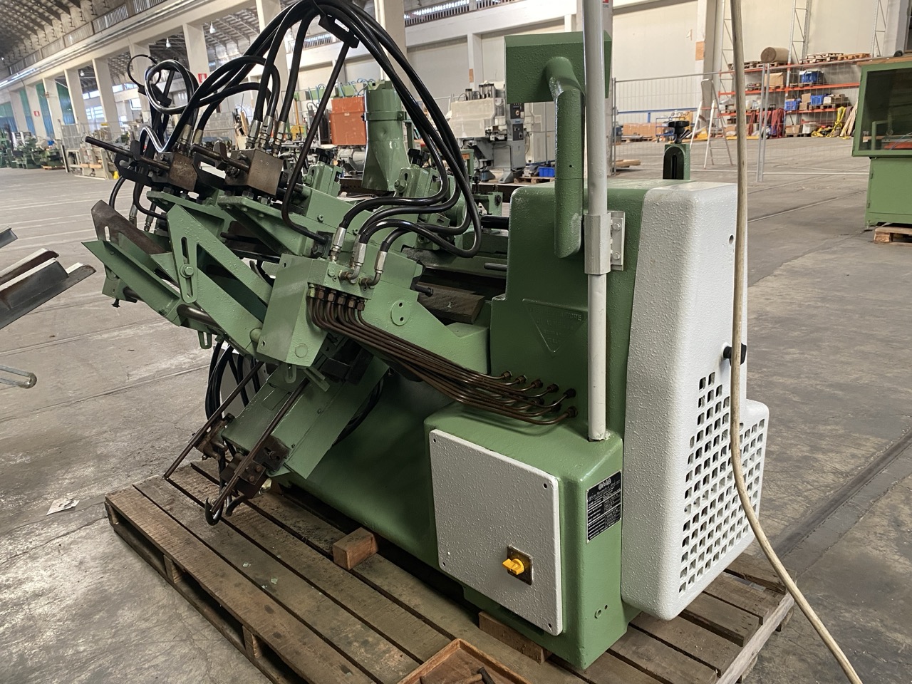 Usato OMA \ 60 \ A Tornio per legno, automatico con caricatore, lunghezza massima dei pezzi mm. 600