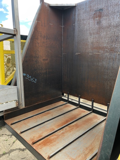 Used 2016 Tubar Hydraulic Bin Dumper