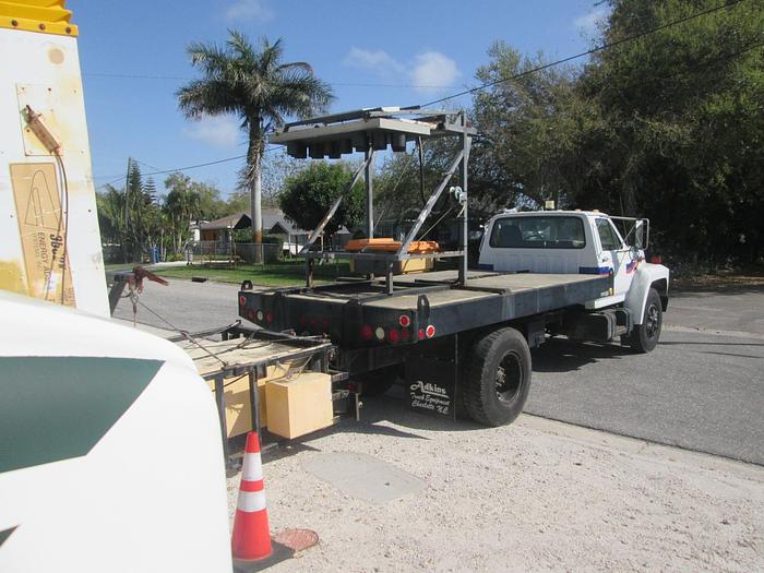Used 1989 Ford F800 Attenuator Flat Bed Crash Truck