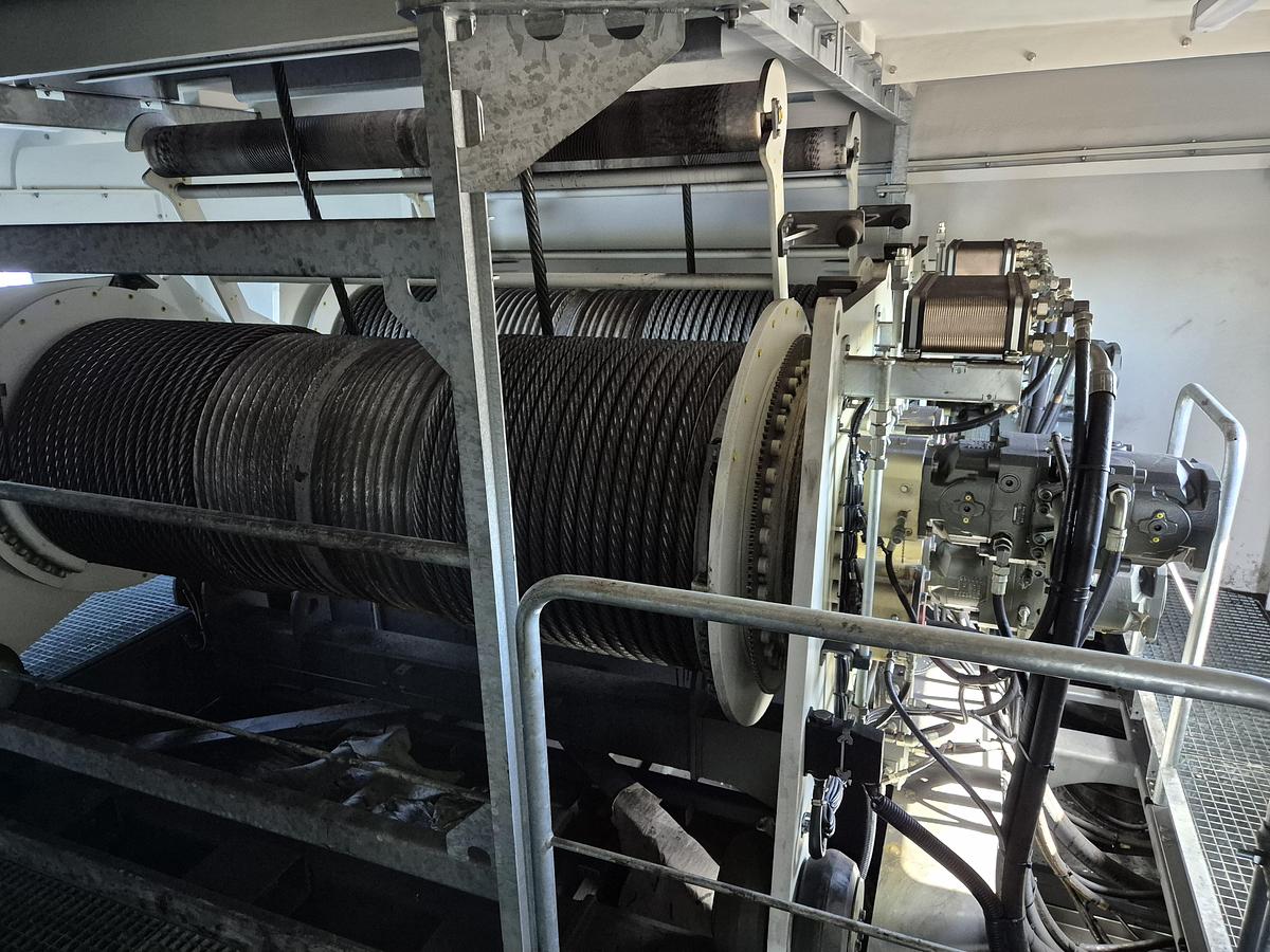 Used Liebherr LHM550