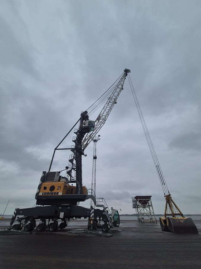 Used Liebherr LHM 280
