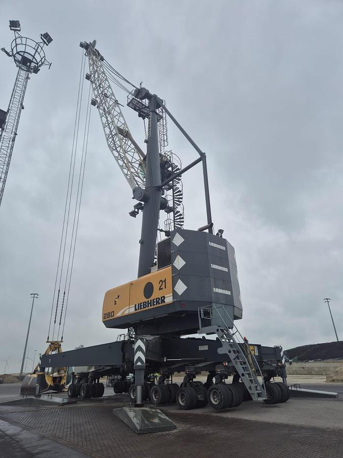 Used Liebherr LHM 280