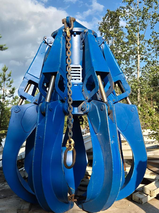 Refurbished SMAG Peiner MMG 6.3 cbm scrap handling electrohydraulic orange peel grab