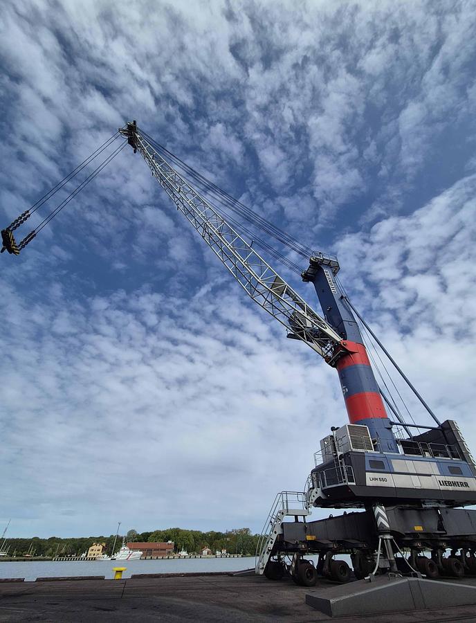 Used Liebherr LHM550