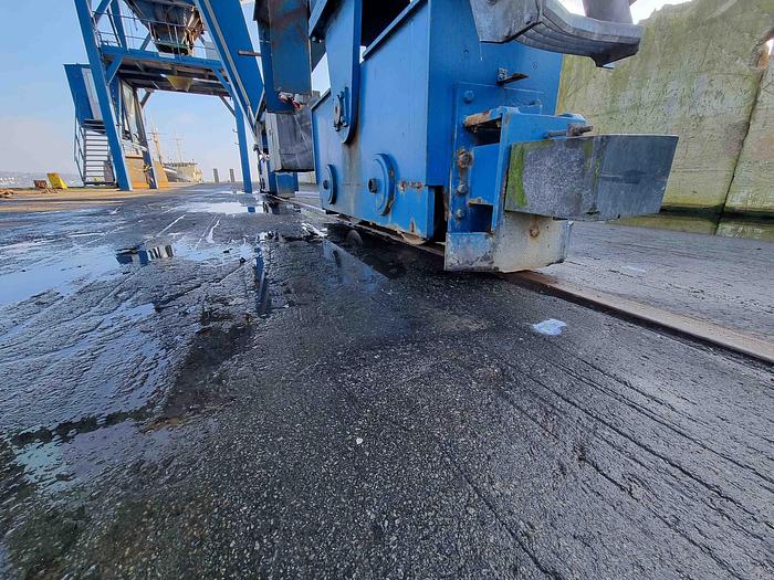 Used 1981 Aarhus Maskinfabrik double jib portal crane