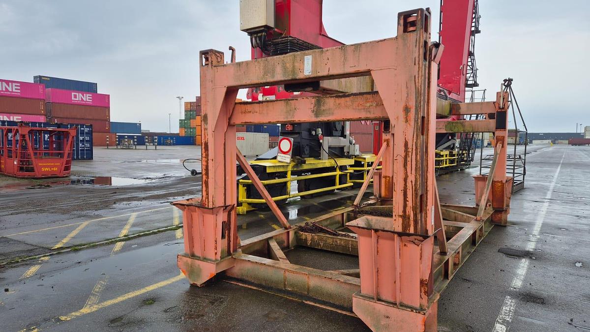 Used TOP Lift Spreader 42Tonne