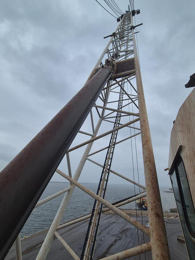 Used Liebherr LHM 280