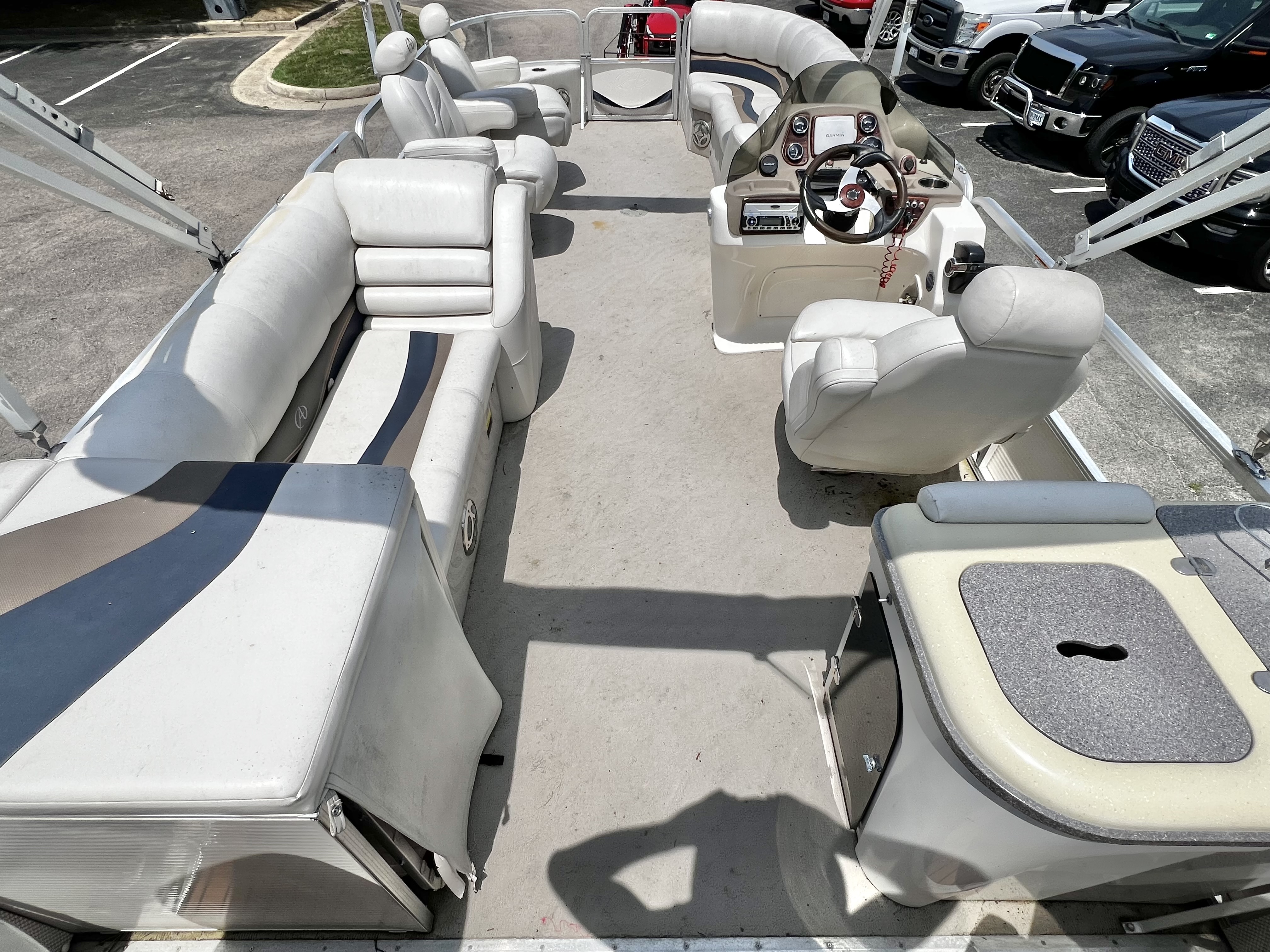 Used 2009 Avalon Paradise 26' Sandbar Triple-Toon - IN STOCK