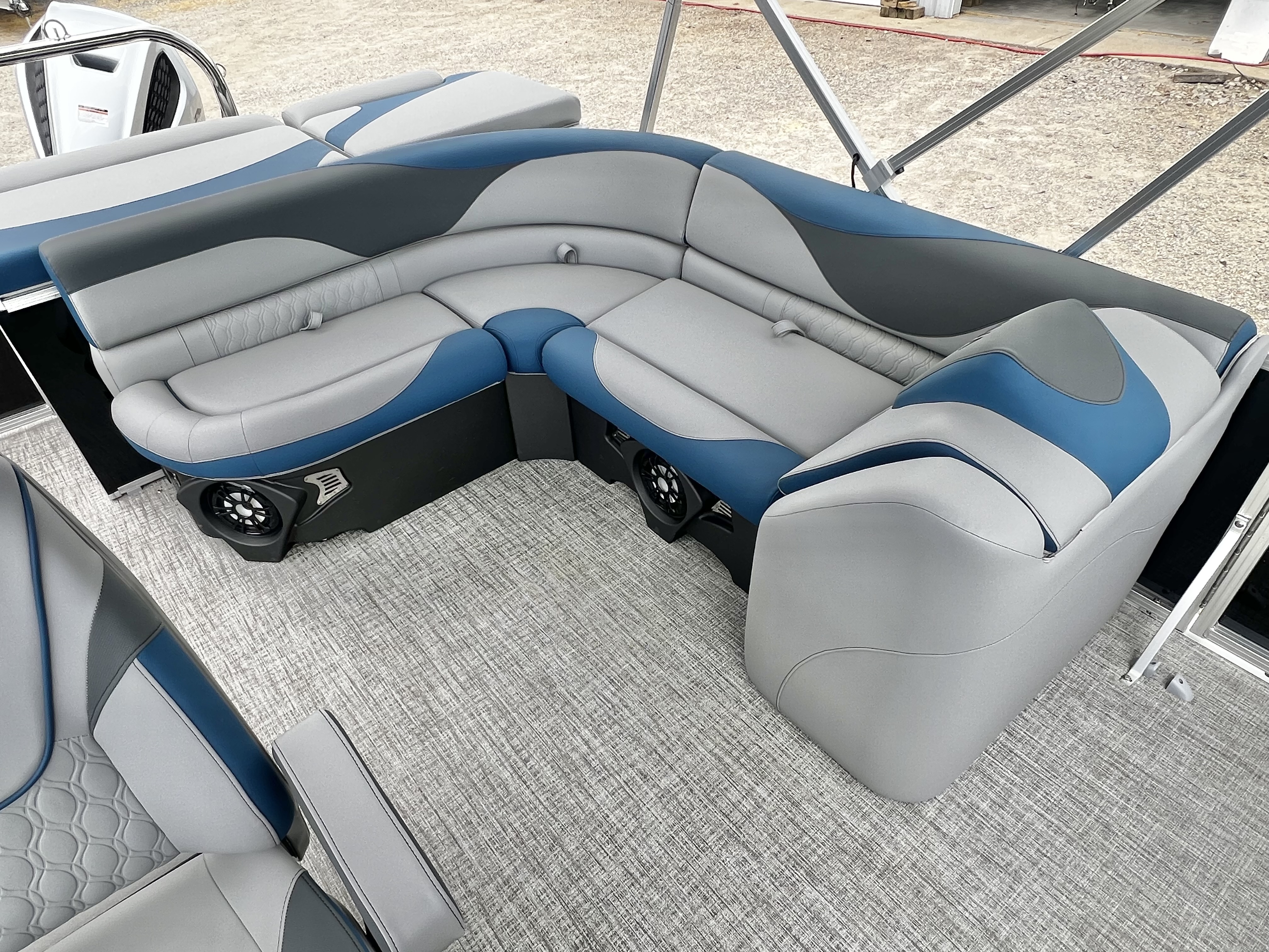 2026 Avalon LSZ 23' Cruise Triple-Toon - IN STOCK - $67,924