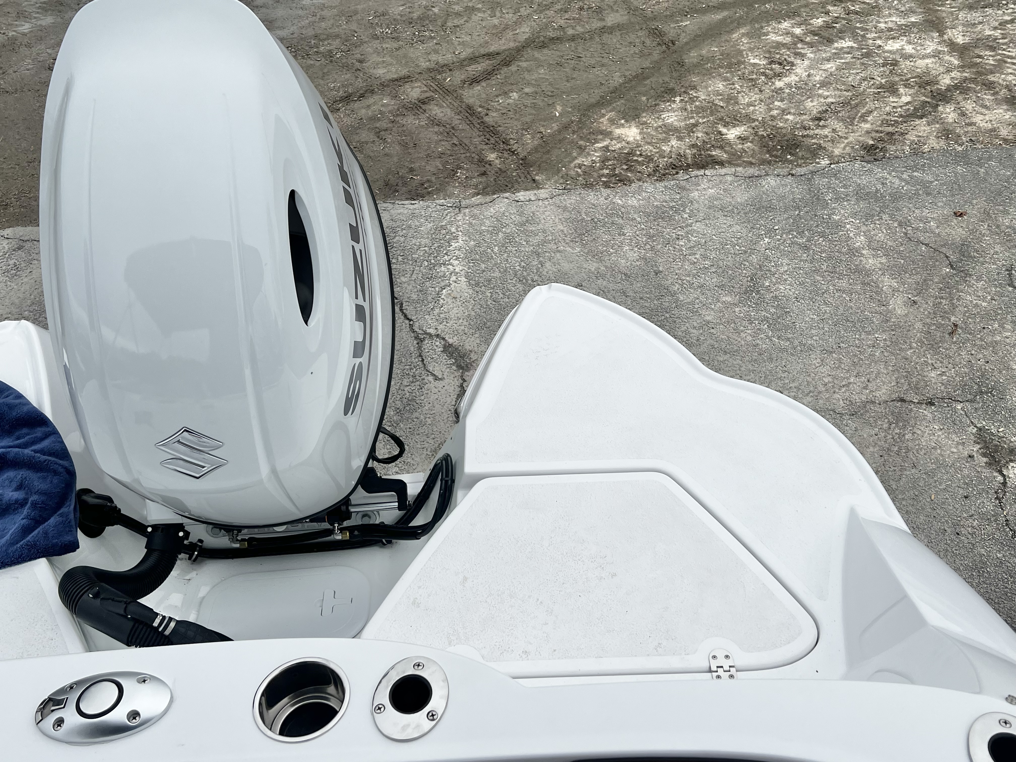 2026 Stingray 211DC (Dual Console) - $74,749 - IN STOCK