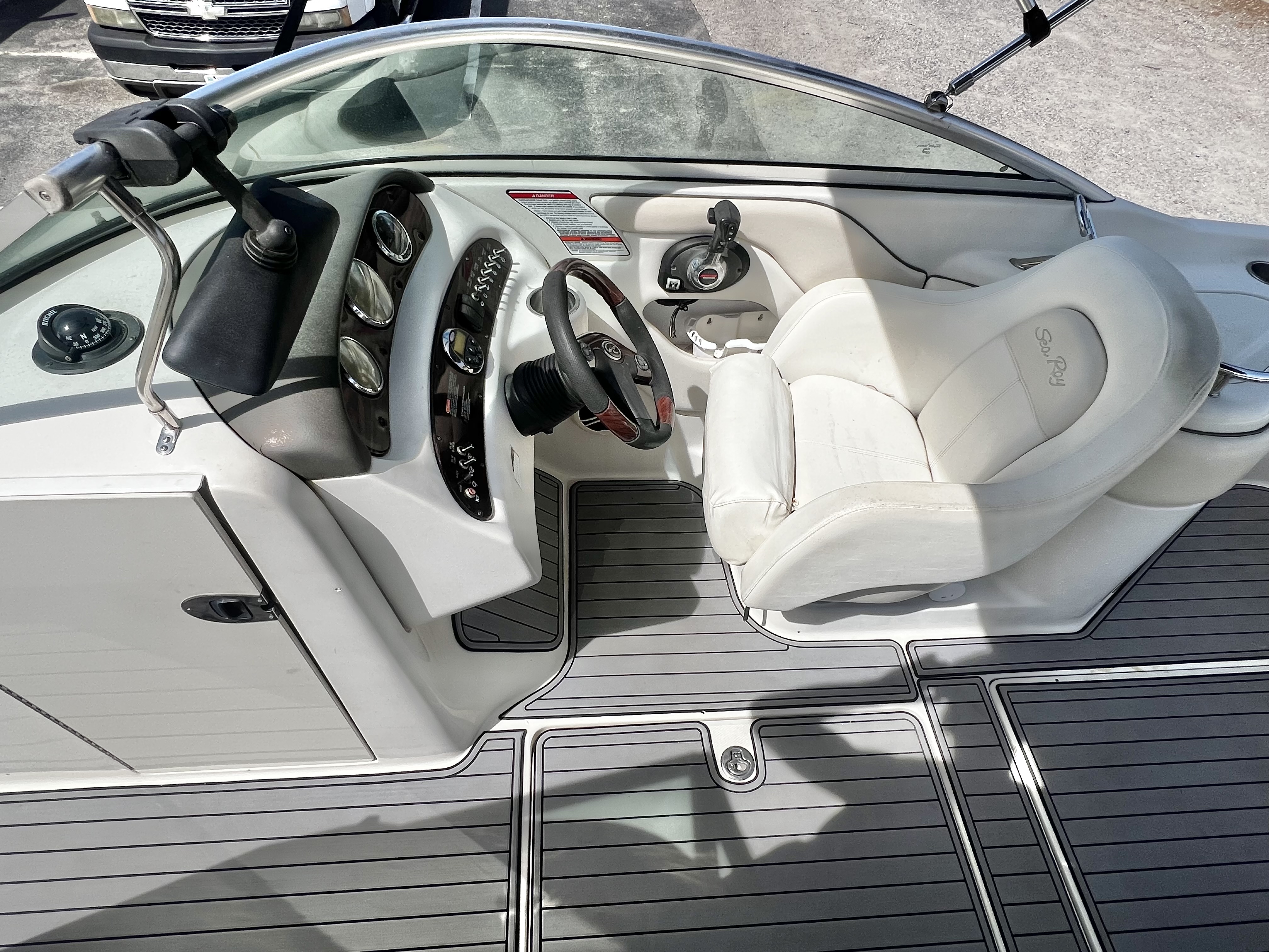 Used 2008 Sea Ray 240 Sundancer