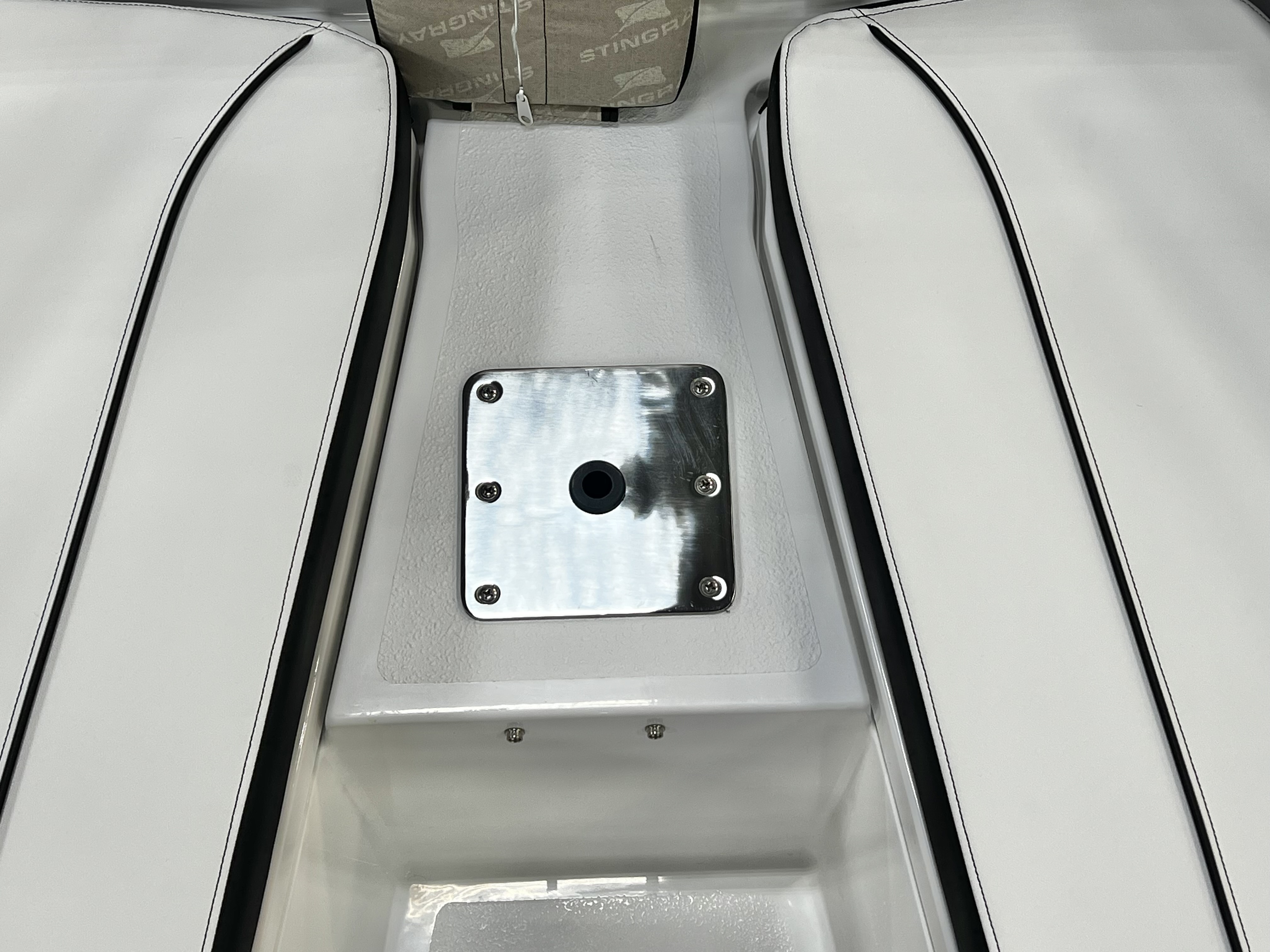 2026 Stingray 216CC (Center Console) - IN STOCK - $78,443