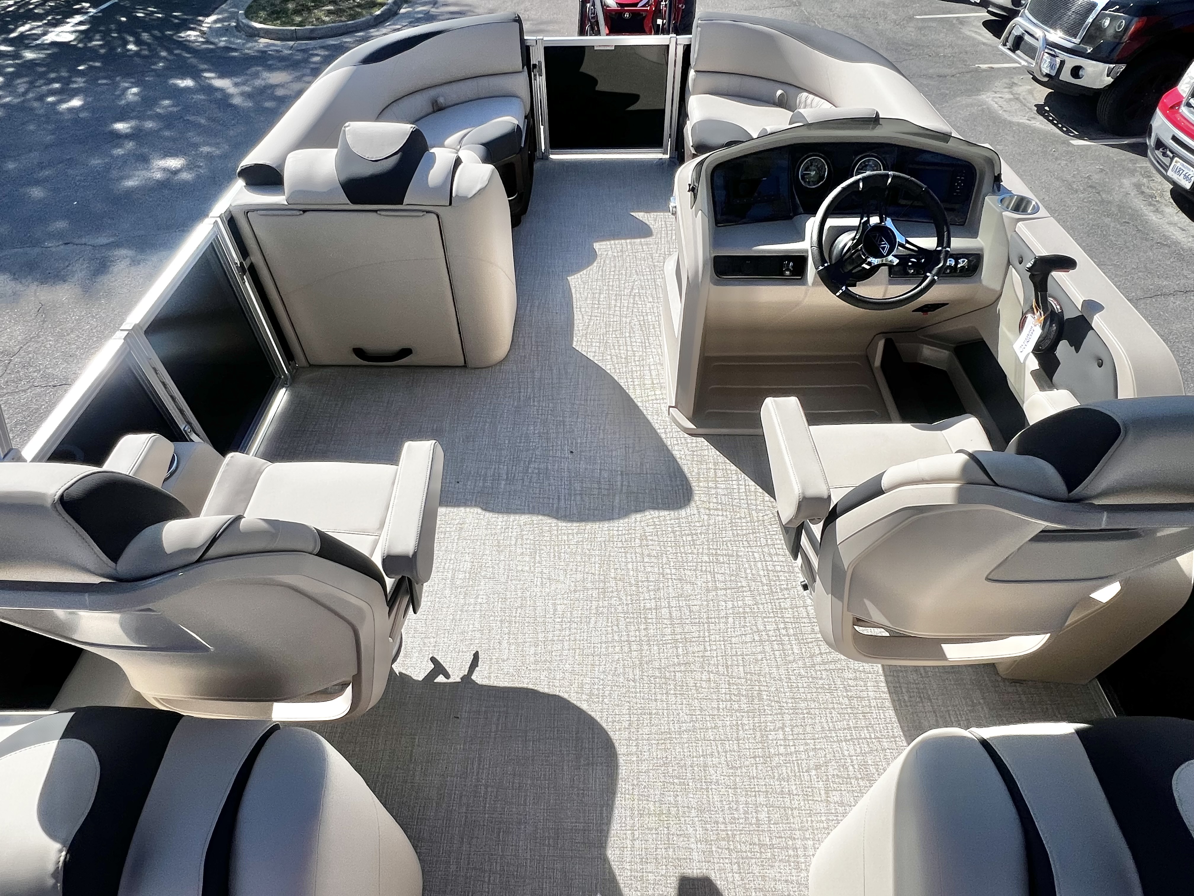 2026 Avalon LSZ 23' Quad Lounge Triple-Toon - IN STOCK -  $73,559