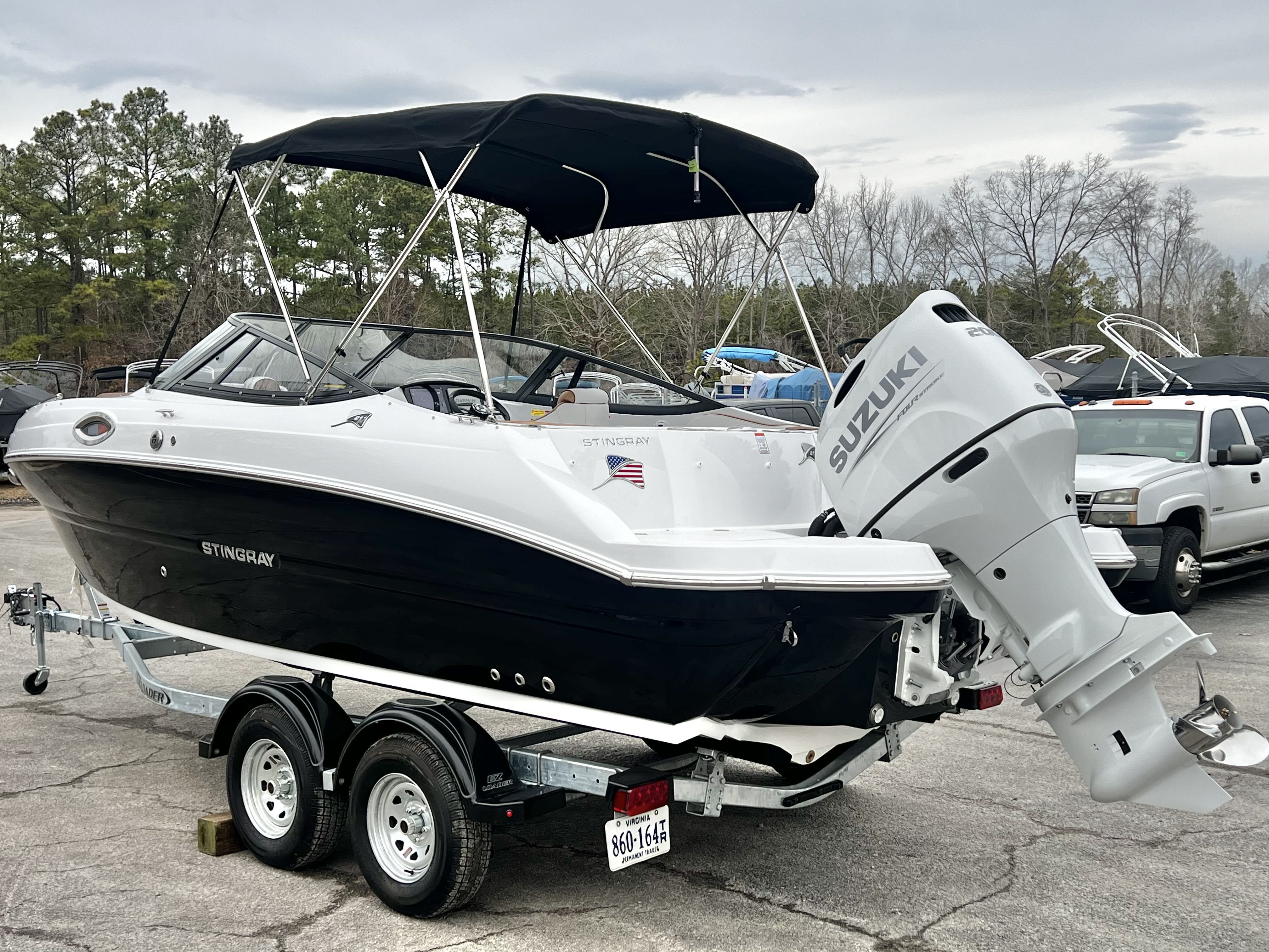 2026 Stingray 211DC (Dual Console) - $74,749 - IN STOCK