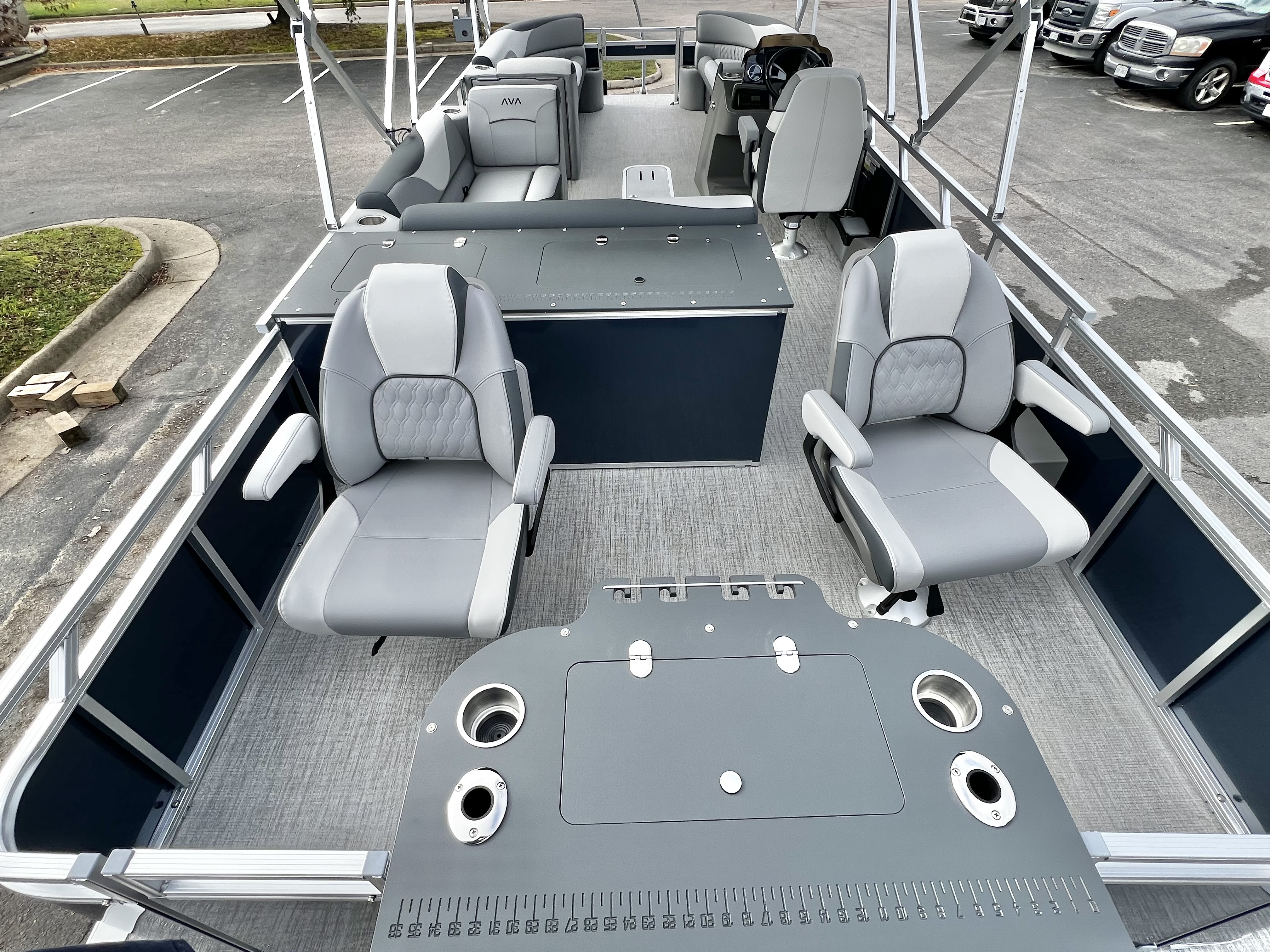 2026 Avalon Venture 85 25' Rear Fish Triple-Toon - IN STOCK