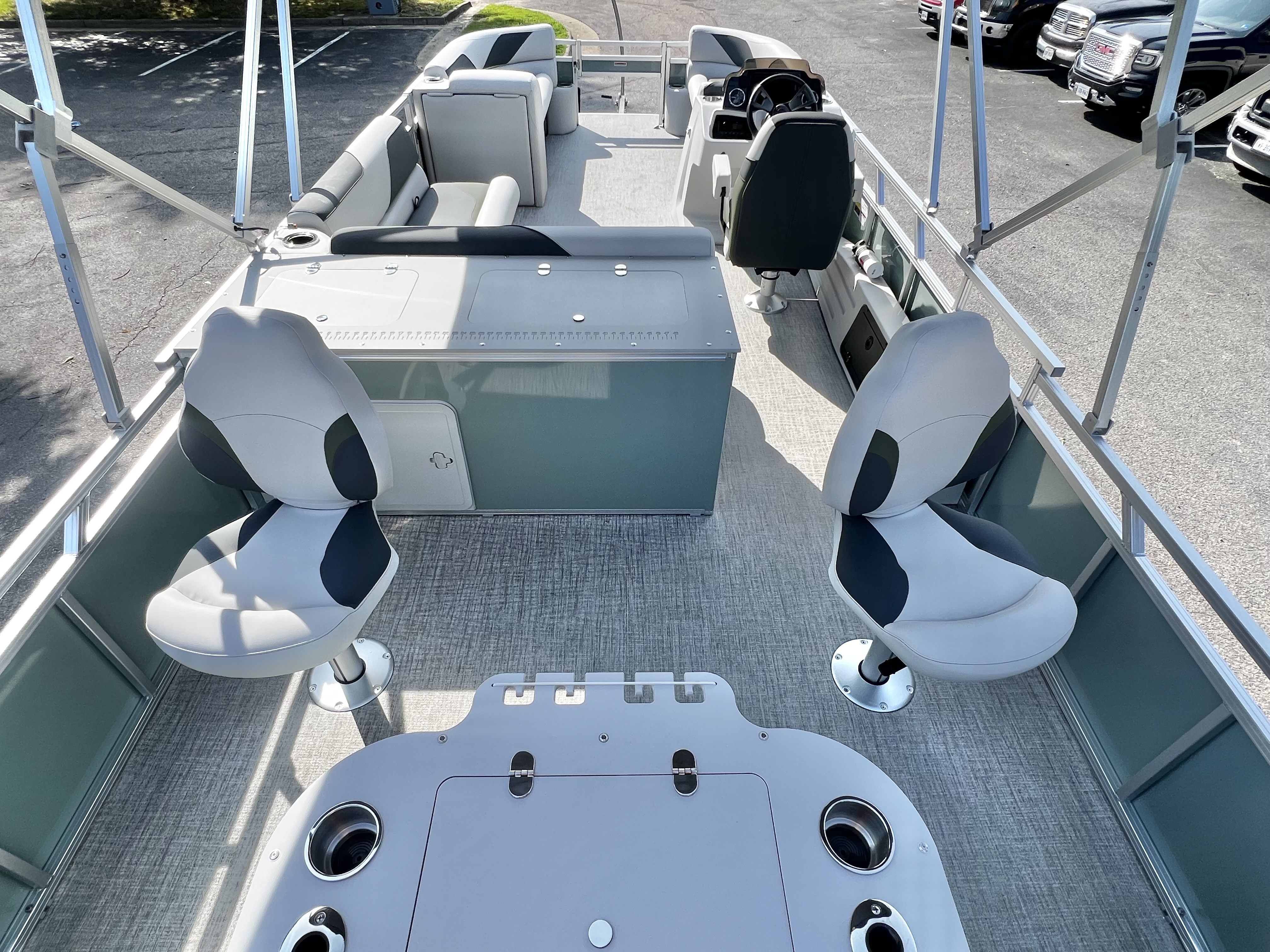 2027 Avalon Venture 85 23' Rear Fish Triple-Toon