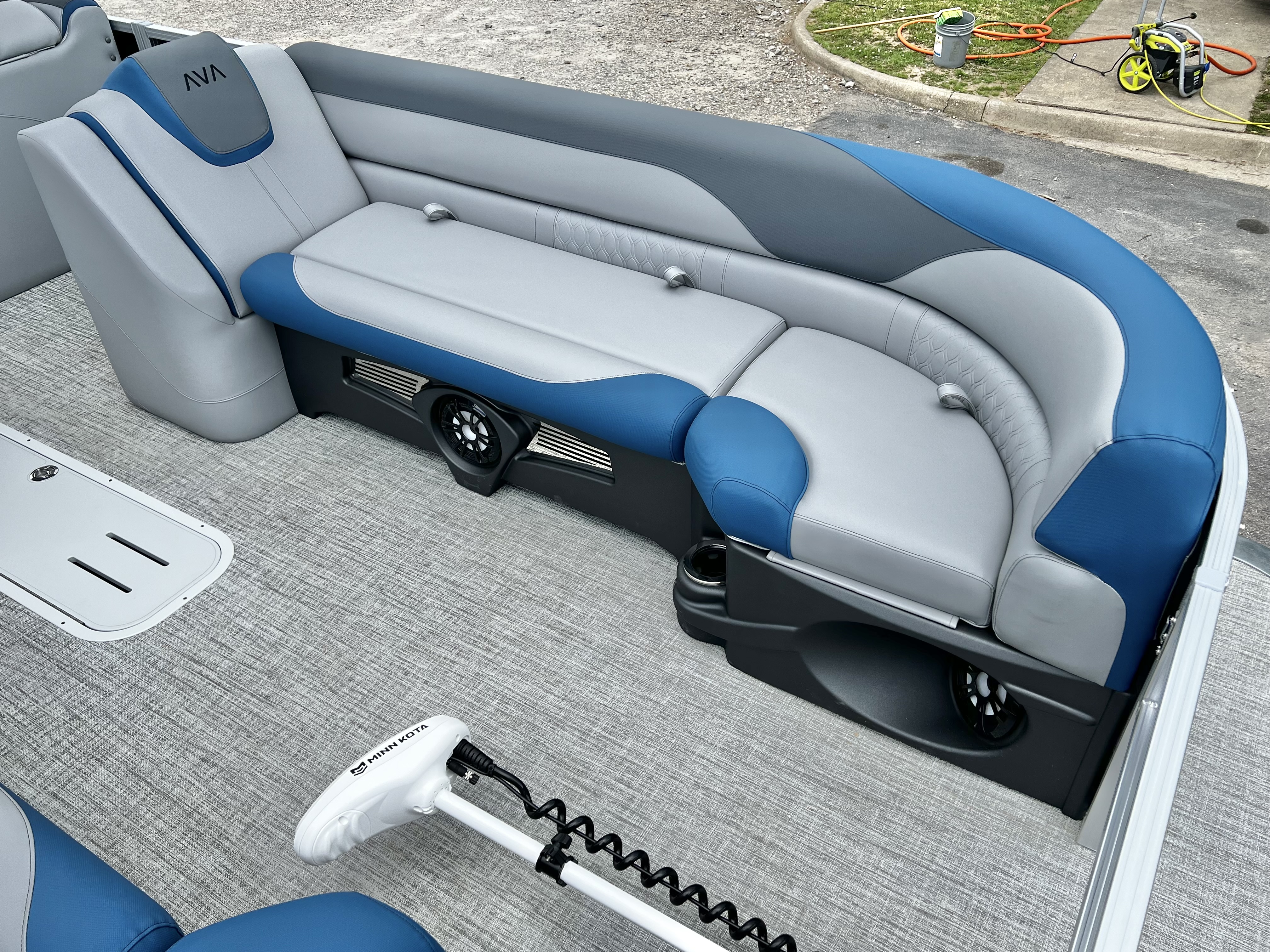 2026 Avalon LSZ 23' Cruise Triple-Toon - IN STOCK - $67,924